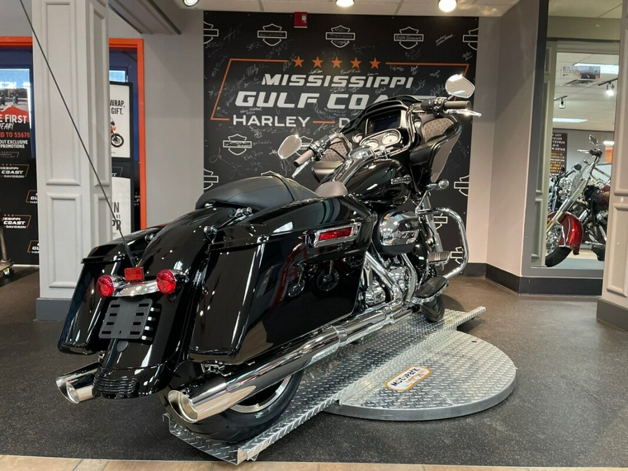 FLTRX 2023 Road Glide®