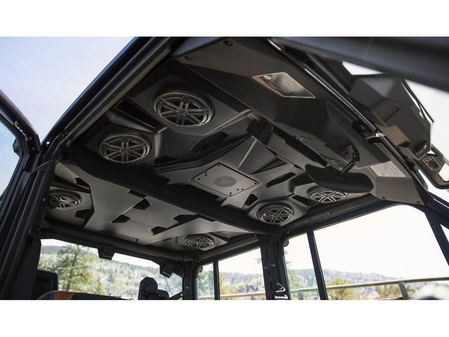 2026 Can-Am Defender 6x6 DPS