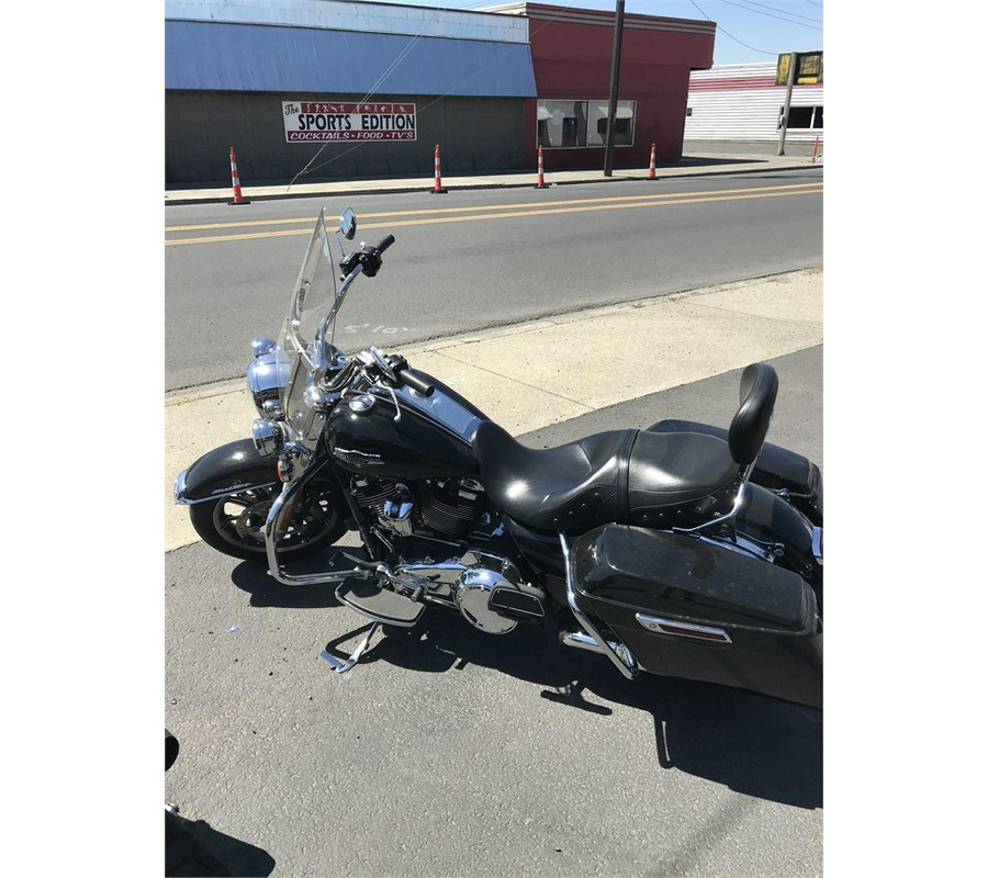 2019 Harley-Davidson® Road King Base