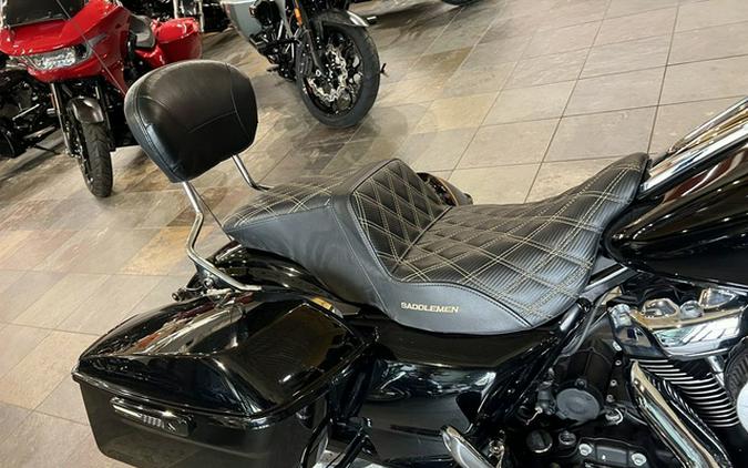 2017 Harley-Davidson FLHXS - Street Glide Special