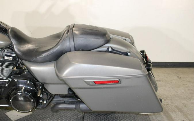 2018 Harley-Davidson® FLHRXS - Road King® Special