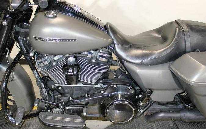 2018 Harley-Davidson® FLHRXS - Road King® Special