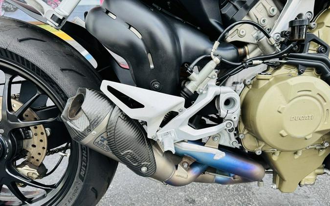 2022 Ducati Streetfighter V4 S Dark Stealth