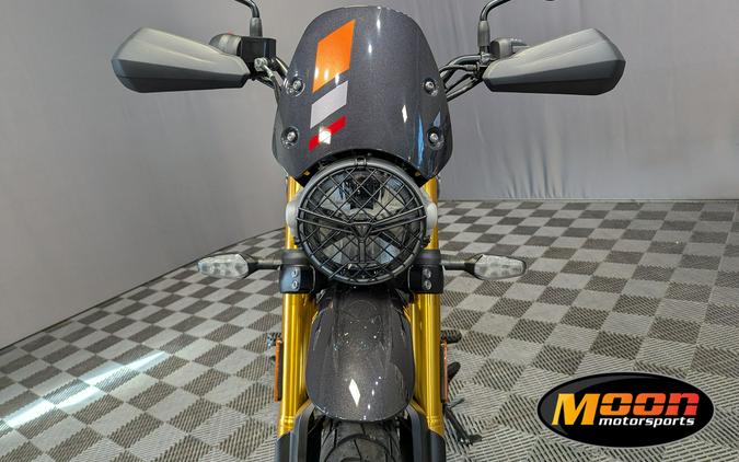 2026 TRIUMPH SCRAMBLER 400 XC
