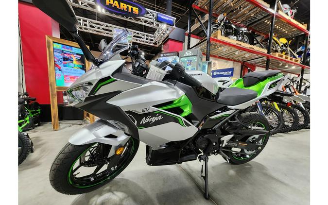 2024 Kawasaki NINJA E-1 ABS