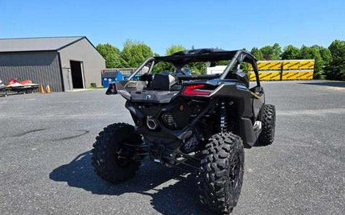 2024 Can-Am Maverick X3 X DS Turbo RR