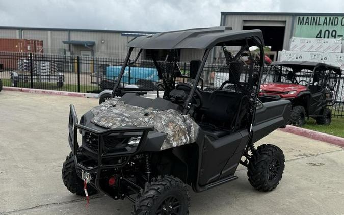 2025 Honda® Pioneer 700 Forest