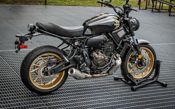 2025 Yamaha XSR 700