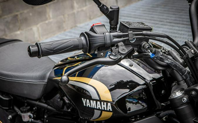 2025 Yamaha XSR 700