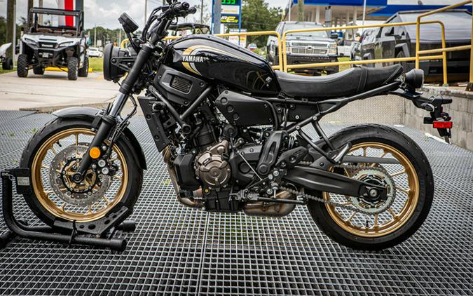 2025 Yamaha XSR 700