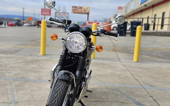 2024 Triumph Bonneville T120 Cordovan Red/Silver Ice