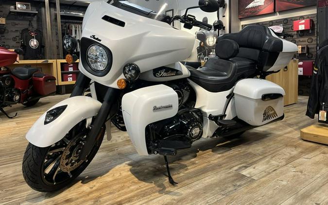 2021 Indian Roadmaster Dark Horse White Smoke