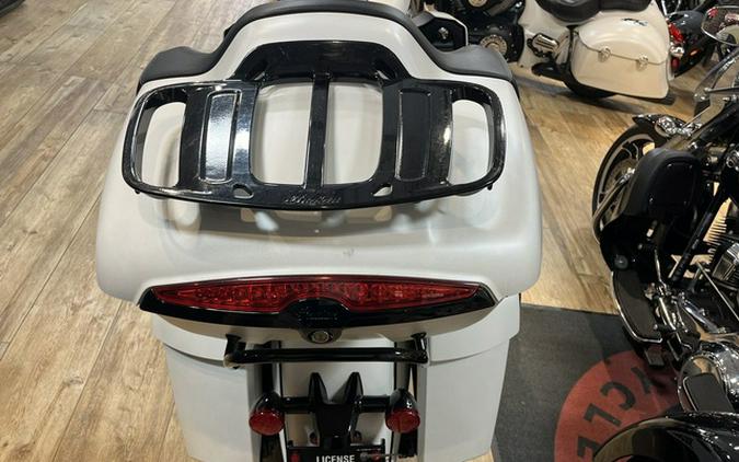 2021 Indian Roadmaster Dark Horse White Smoke