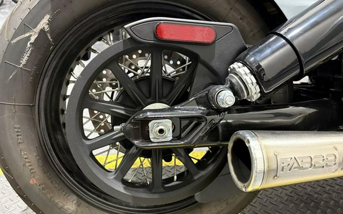 2025 Indian Chief Bobber Dark Horse Storm Gray