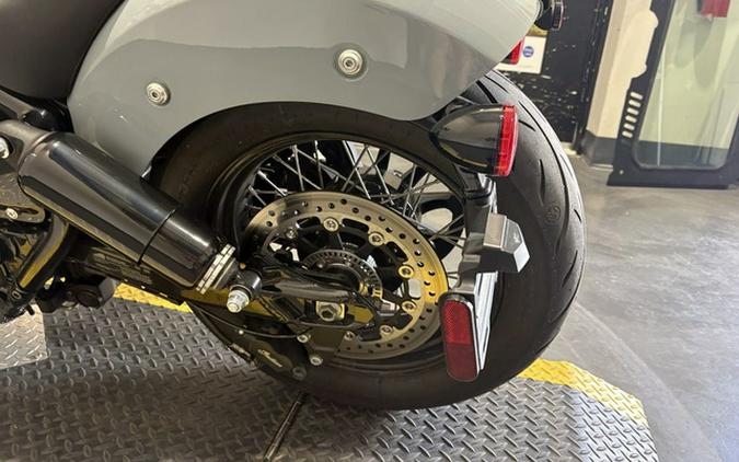 2025 Indian Chief Bobber Dark Horse Storm Gray