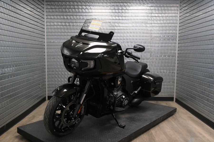 2026 INDIAN MOTORCYCLE CHALLENGER DARK HORSE WITH 112 PACKAGE