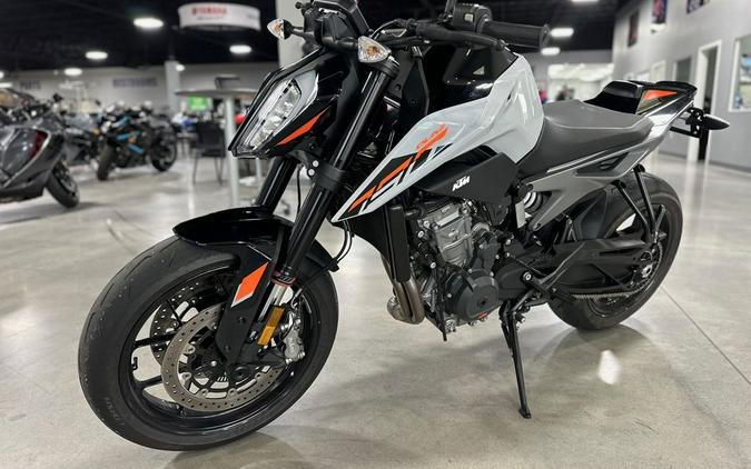 2023 KTM 790 Duke