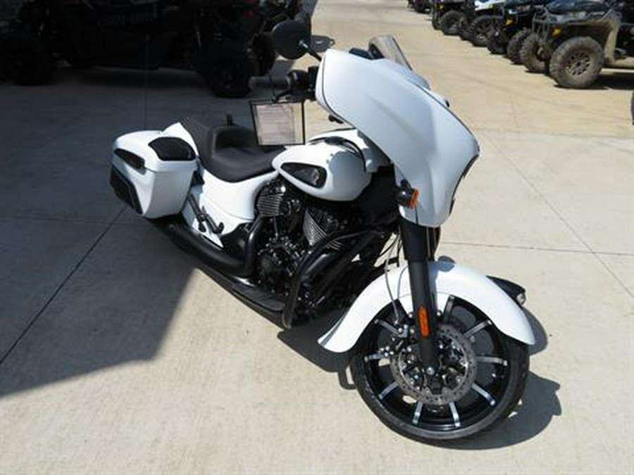 2024 Indian Motorcycle Chieftain® Dark Horse® with PowerBand Audio Package