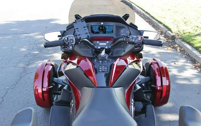 2021 Can-Am® Spyder® RT Limited Dark