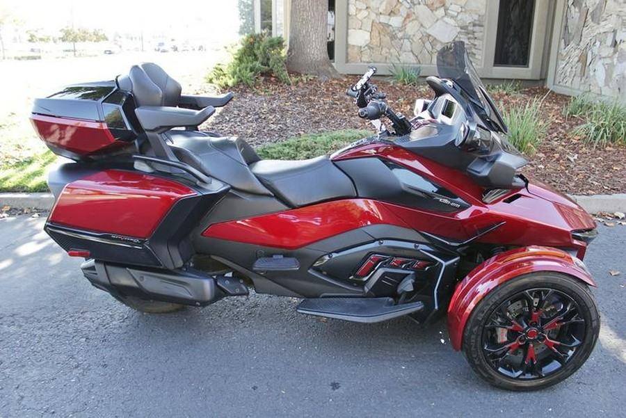 2021 Can-Am® Spyder® RT Limited Dark