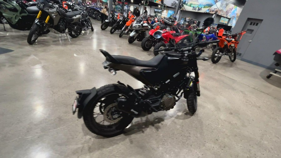 2023 Husqvarna SVARTPILEN 401