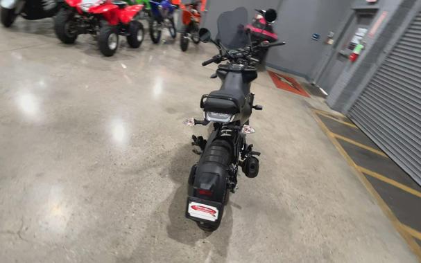 2023 Husqvarna SVARTPILEN 401