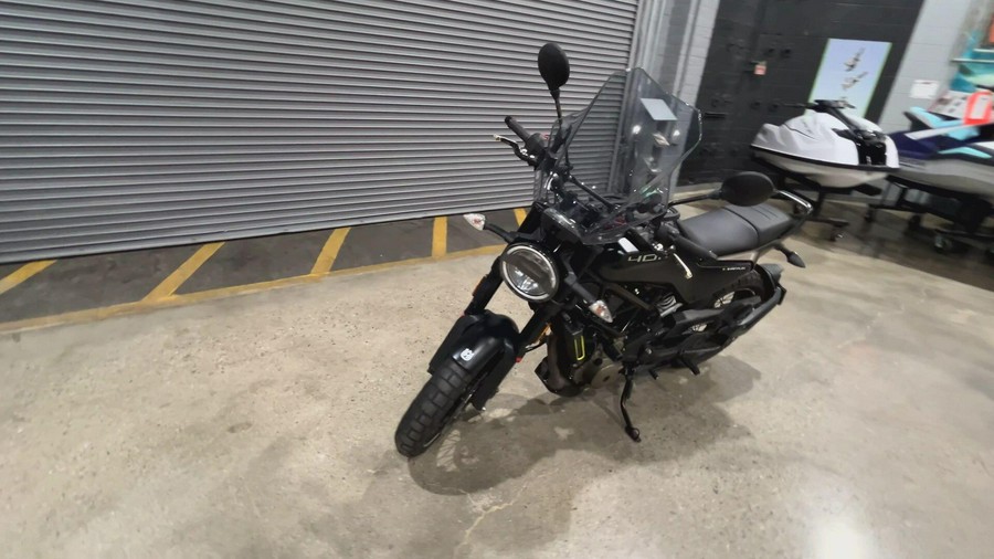 2023 Husqvarna SVARTPILEN 401