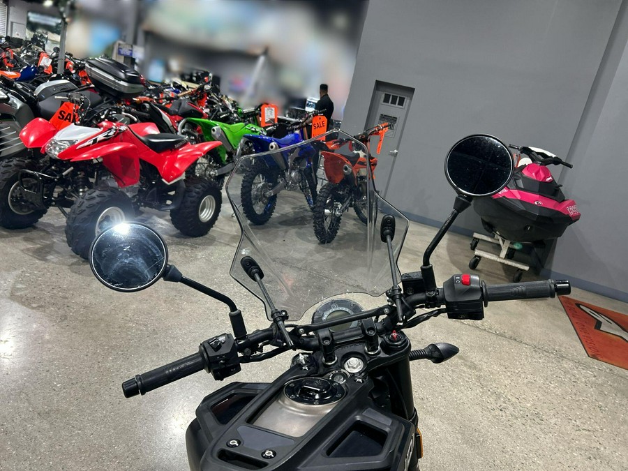 2023 Husqvarna SVARTPILEN 401