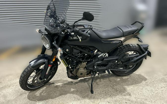 2023 Husqvarna SVARTPILEN 401