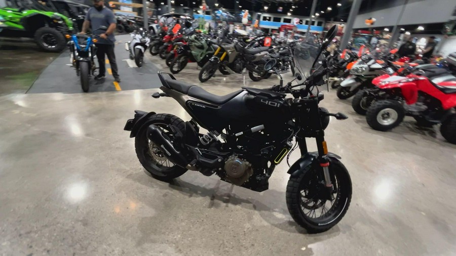 2023 Husqvarna SVARTPILEN 401