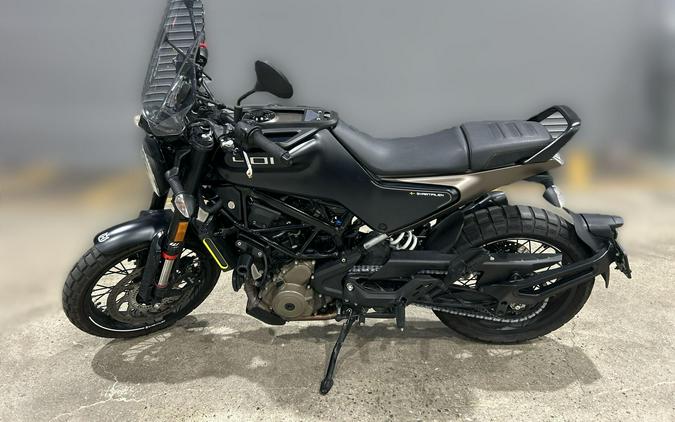 2023 Husqvarna SVARTPILEN 401