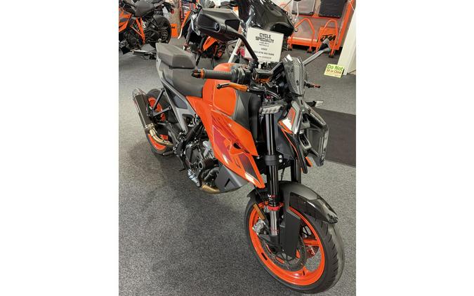 2024 KTM 990 DUKE