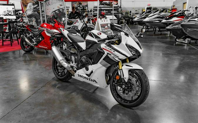 2026 Honda CBR1000RR Fireblade SP