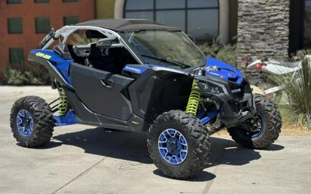 2020 Can-Am® Maverick™ X3 X™ rs Turbo RR Hyper Silver, Intense Blue & Manta Green