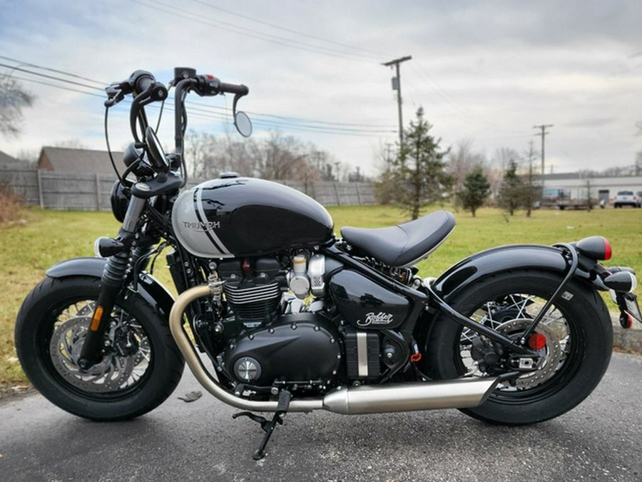 2024 Triumph Bonneville Bobber Jet Black/Ash Gray