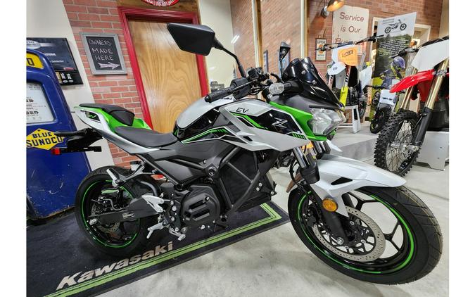 2024 Kawasaki Ninja e-1 and Z e-1 Review [14 Electric Fast Facts]