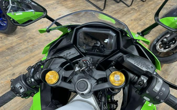 2024 Kawasaki Ninja® ZX™-4RR 40th Anniversary Edition ABS