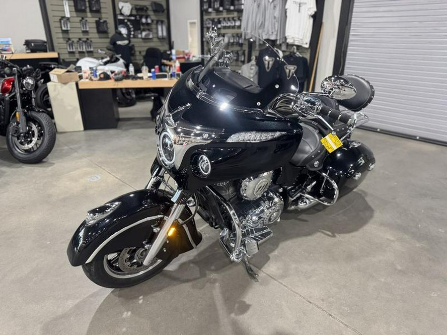 2017 Indian Motorcycle® Chieftain® Thunder Black Pearl