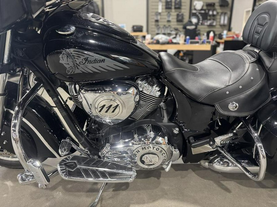 2017 Indian Motorcycle® Chieftain® Thunder Black Pearl