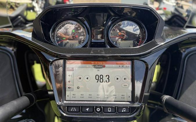 2025 Indian CHALLENGER DARKHORSE 112 RIDER ASSIST POWERBAND AUDIO