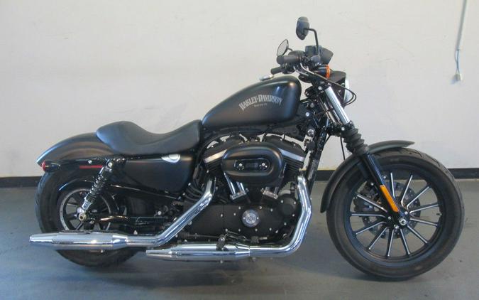 2014 Harley-Davidson® XL883N - Sportster® Iron 883™