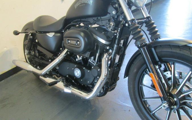 2014 Harley-Davidson® XL883N - Sportster® Iron 883™