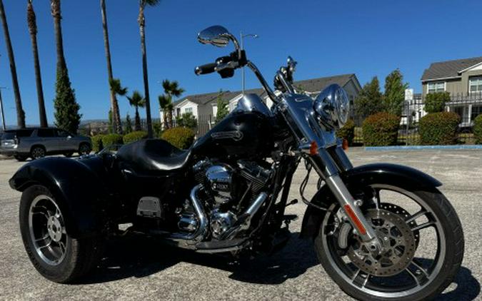 2015 Harley-Davidson Freewheeler™