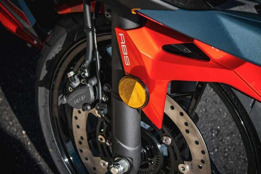 2026 Kawasaki Ninja® 500 SE ABS