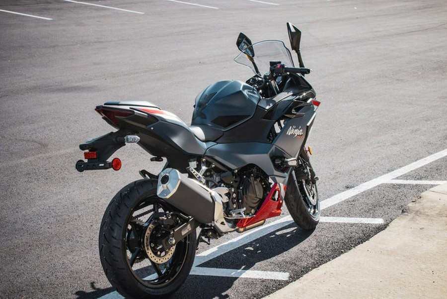 2026 Kawasaki Ninja® 500 SE ABS