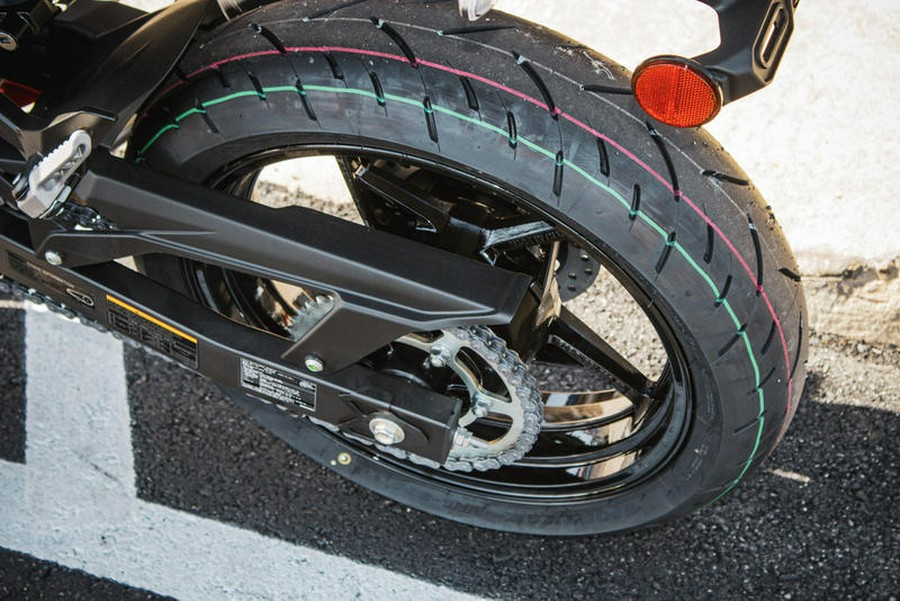 2026 Kawasaki Ninja® 500 SE ABS