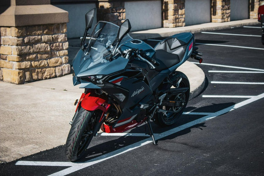 2026 Kawasaki Ninja® 500 SE ABS