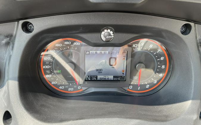 2017 Can-Am Spyder® RT-S SE6