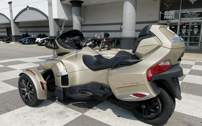 2017 Can-Am Spyder® RT-S SE6
