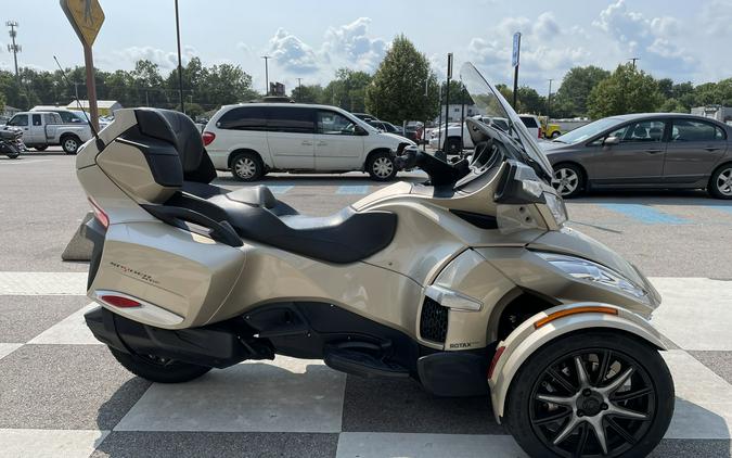 2017 Can-Am Spyder® RT-S SE6
